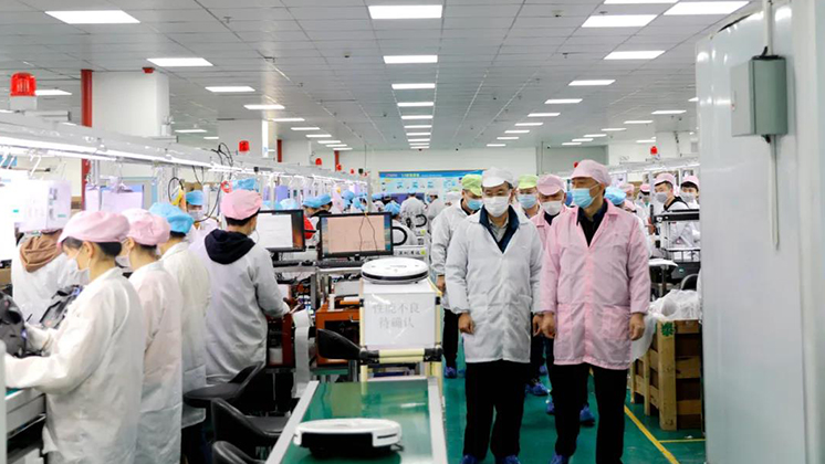 市委常委、市委統(tǒng)戰(zhàn)部部長王和平:企業(yè)反映的問題我們都要解決，越快越好！”